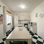 Domu Nova Holiday home Pula